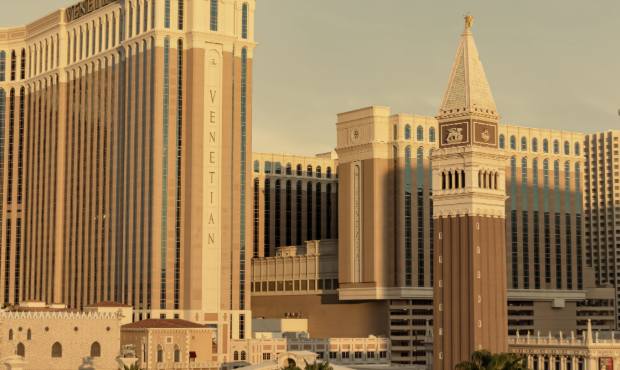 Image of the Las Vegas skyline and Venetian hotel.